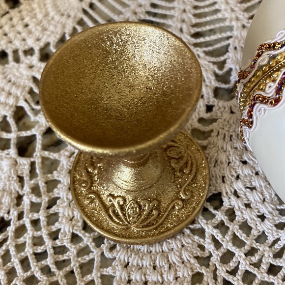 My Treasure Hand Painted Jeweled Egg New in Box - Picture 4 of 9